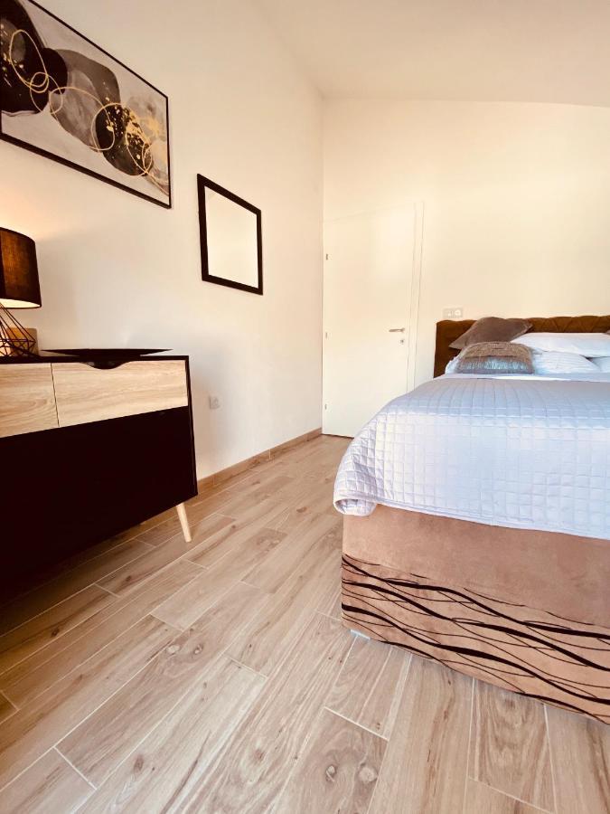 Apartment Elena Donji Okrug  Ngoại thất bức ảnh